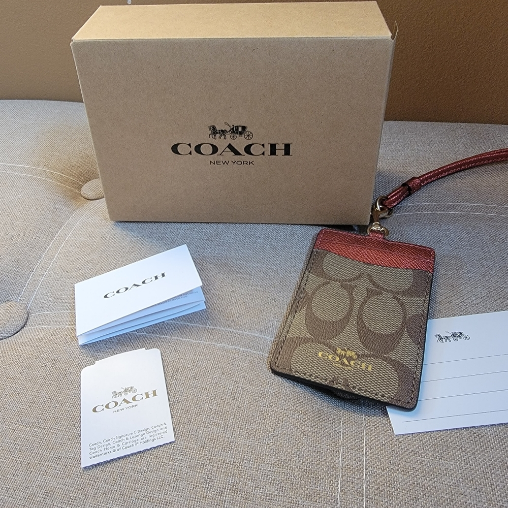 Coach ID / Card Holder